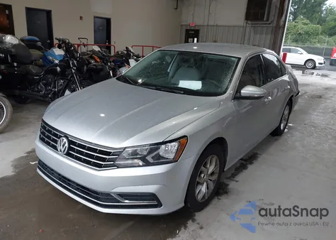 2016 Volkswagen Passat 1.8T S z USA, uszkodzony, nr VIN 1VWAS7A30GC031755